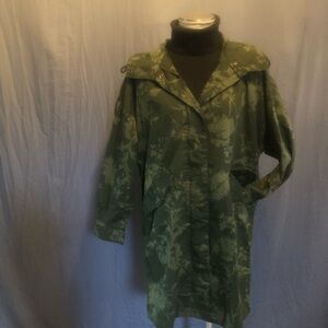 (NWT)H&M Green Utility Jacket with Floral Pattern-Fits like L